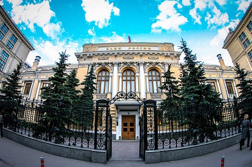 Банк России намерен с 1 января ввести количественные ограничения на выдачу потребительских кредитов и микрозаймов.